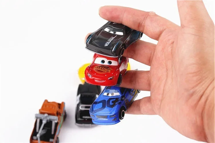 Disney Pixar Car 3 6/7pcs Set Lightning Mcqueen Jackson Storm Mack Uncle Truck 1:55 Dietcast Metal Car Model Festival Toys Gifts